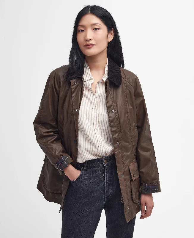 Barbour Women's Barbour Beadnell Waxed Jacket Snapped Jacket Toggled Jacket Drawstring Jacket Barbour Women's Barbour Beadnell Waxed Jacket Snapped Jacket Toggled Jacket Drawstring Jacket
