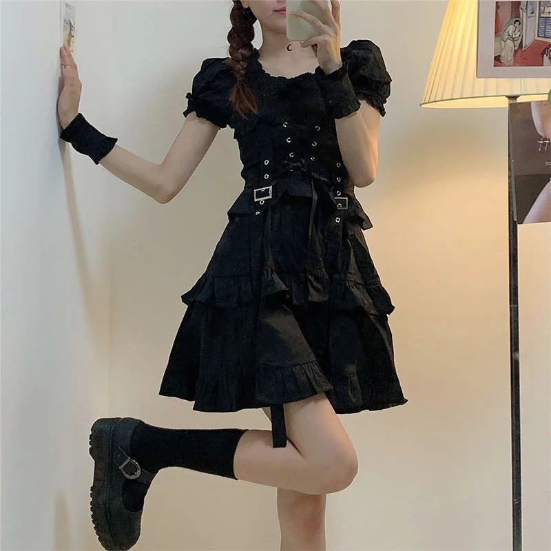Wjczt Women's Gothic Lolita Dress Goth Punk Gothic Harajuku Mall Goth Style Bandage Black Dress Emo Clothes Dress Spring 2021 sweetheart Neckline Romantic