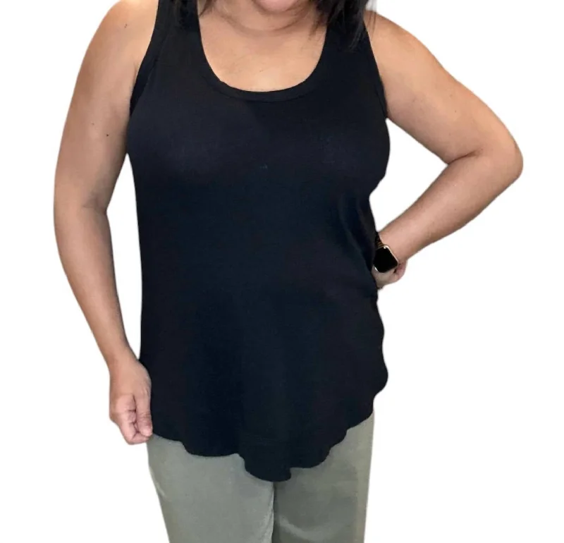 Ribbed Curved Hem Tank Top In Black seamless tank top