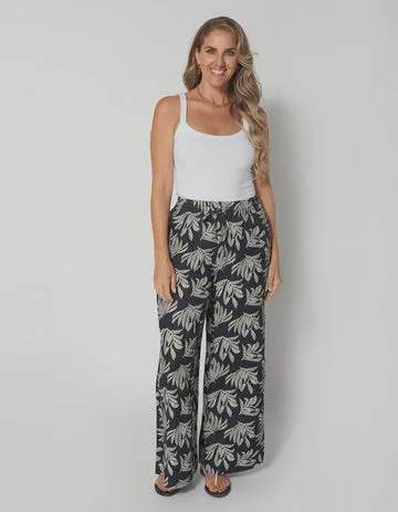 margot pants Chic Capri Pants
