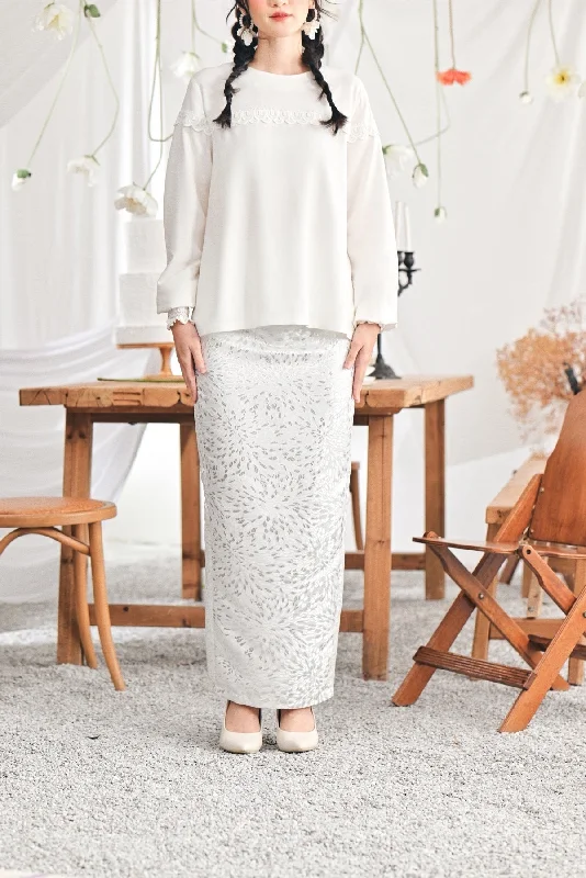 The Mimpian Women Jacquard Skirt - Spring Ice velvet skirt luxury