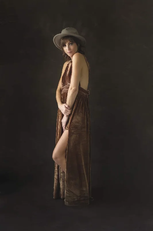 stretch velvet slip dress available in any color will fit Xs to large but be aware bust is better on small/medium bust Shift Classic Vintage stretch velvet slip dress available in any color will fit Xs to large but be aware bust is better on small/medium bust Shift Classic Vintage