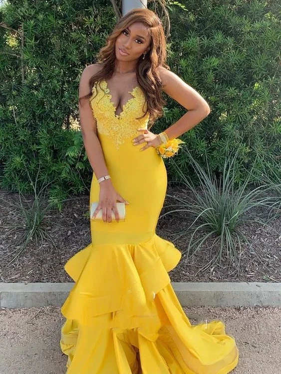 Floor-Length Trumpet/Mermaid Halter Appliques Evening prom Dress  cg8695