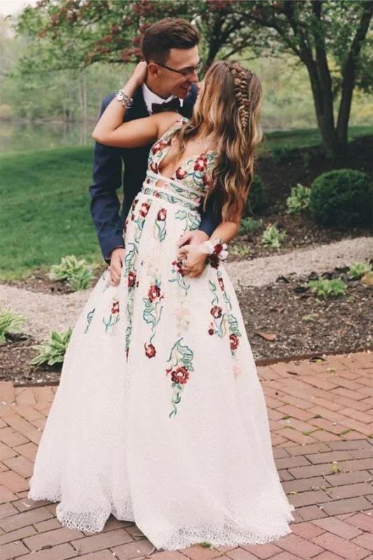 A Line V Neck Ivory Lace Prom Flowers Long Evening Dresses with Appliques Tunics Short Trendy A Line V Neck Ivory Lace Prom Flowers Long Evening Dresses with Appliques Tunics Short Trendy