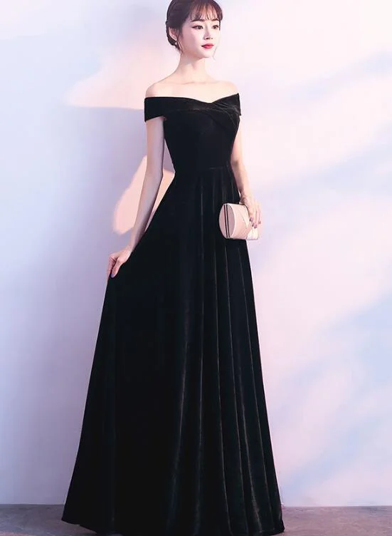 Black Velvet Off Shoulder Long Formal Dress , Black Party Dress , Black Bridesmaid Dress Off-the-shoulder Bohemian Festive Black Velvet Off Shoulder Long Formal Dress , Black Party Dress , Black Bridesmaid Dress Off-the-shoulder Bohemian Festive