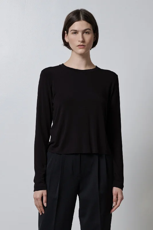 Velvet by Jenny Graham Pacifica 05 Tee | Black Seamless Knitted Crochet