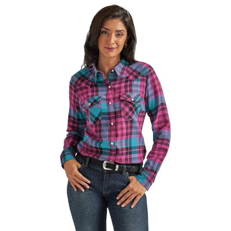 Women's Wrangler® Essential Snap Shirt - 112339586 Plaid T-Shirt Polka Dot Checkered Women's Wrangler® Essential Snap Shirt - 112339586 Plaid T-Shirt Polka Dot Checkered