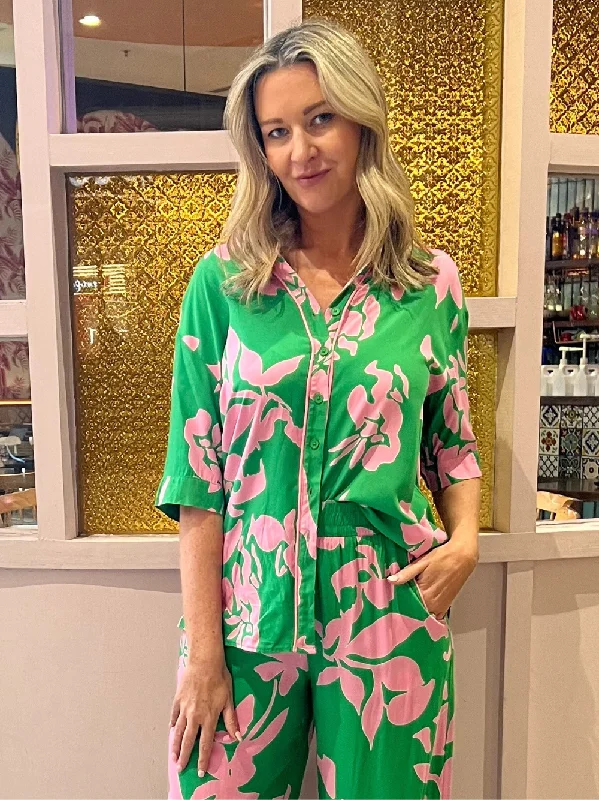 Spring Print Shirt - Emerald Collared Crew Neck Turtle Neck