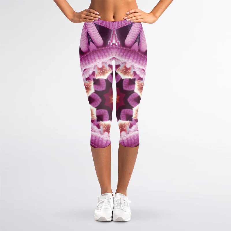 Pink Kaleidoscope Print Women's Capri Leggings Stylish Athletic Wear Leggings