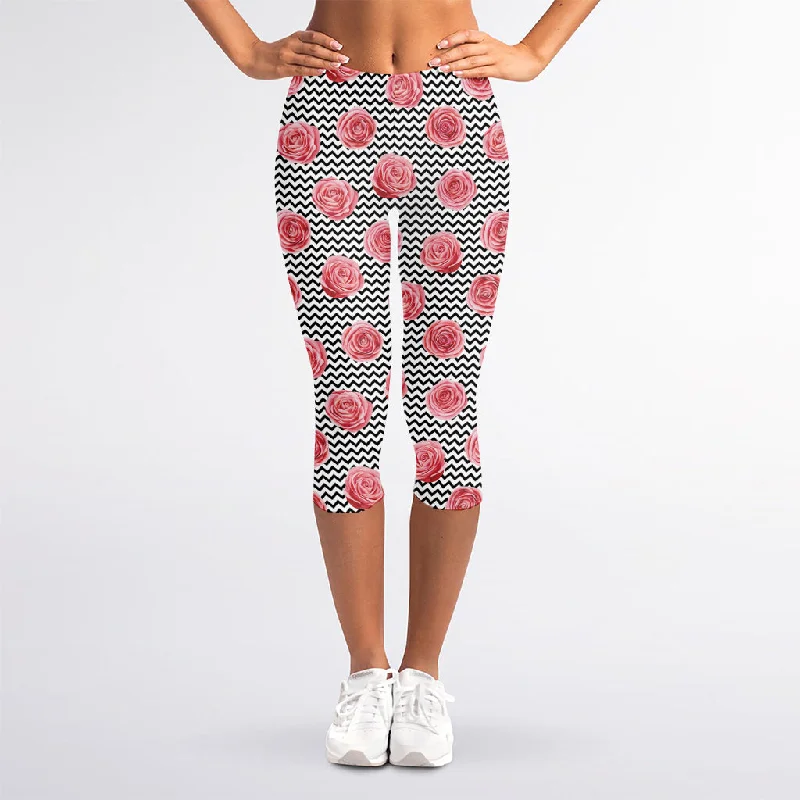 Pink Rose Zigzag Pattern Print Women's Capri Leggings Trendy Cut-Out Activewear Leggings Pink Rose Zigzag Pattern Print Women's Capri Leggings Trendy Cut-Out Activewear Leggings