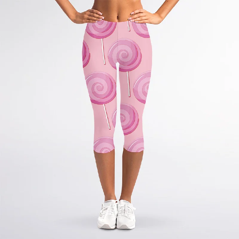 Pink Swirl Lollipop Pattern Print Women's Capri Leggings Trendy Minimalist Leggings