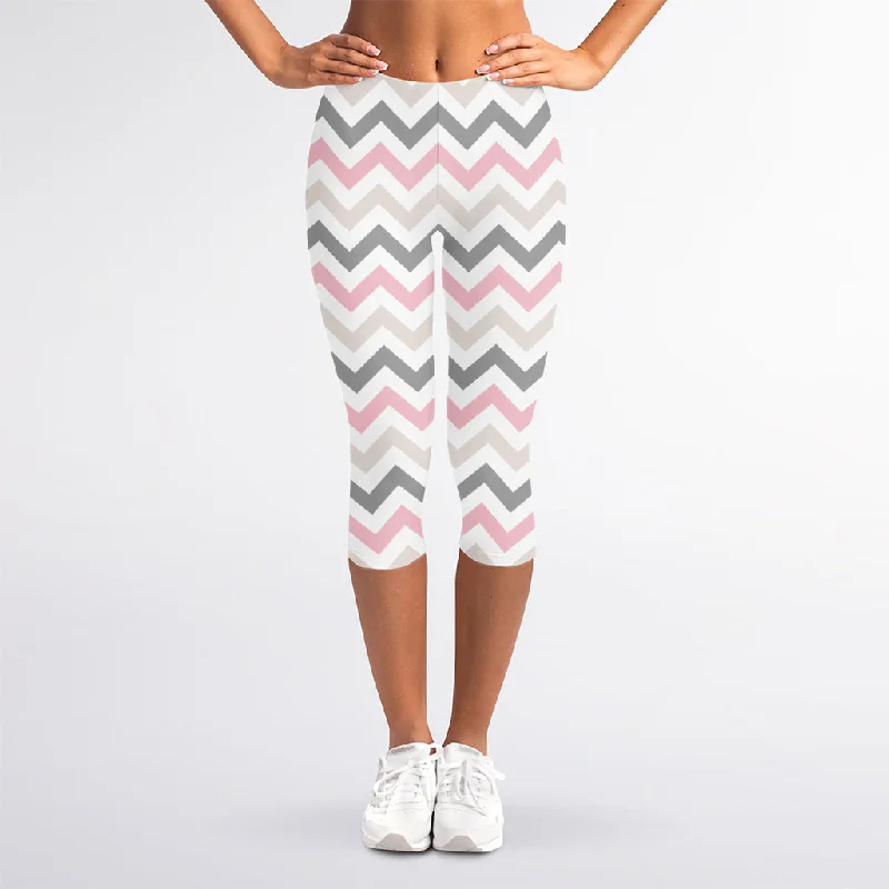 Pink White And Grey Chevron Print Women's Capri Leggings Comfortable Leggings with Pockets Pink White And Grey Chevron Print Women's Capri Leggings Comfortable Leggings with Pockets